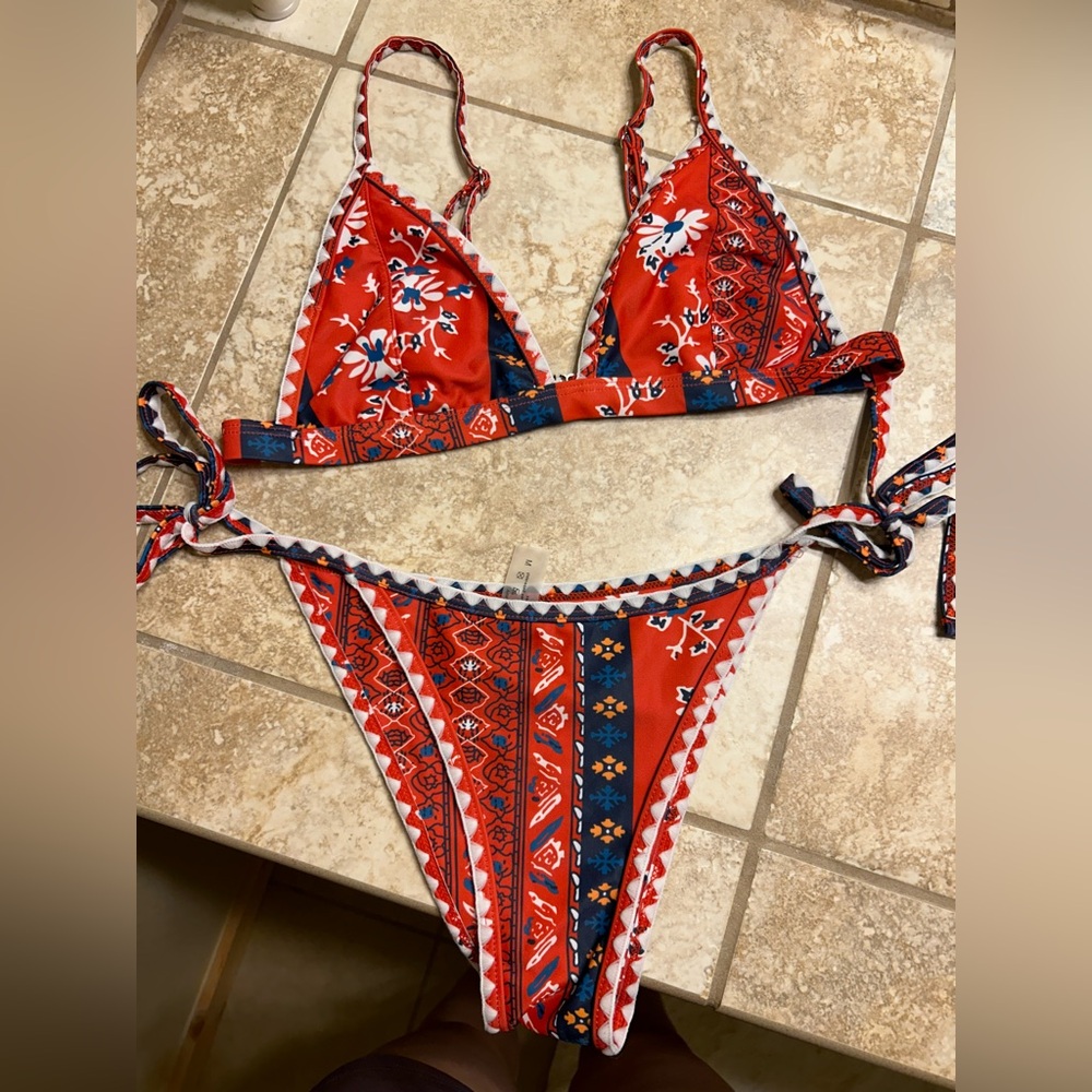 Bathing suit